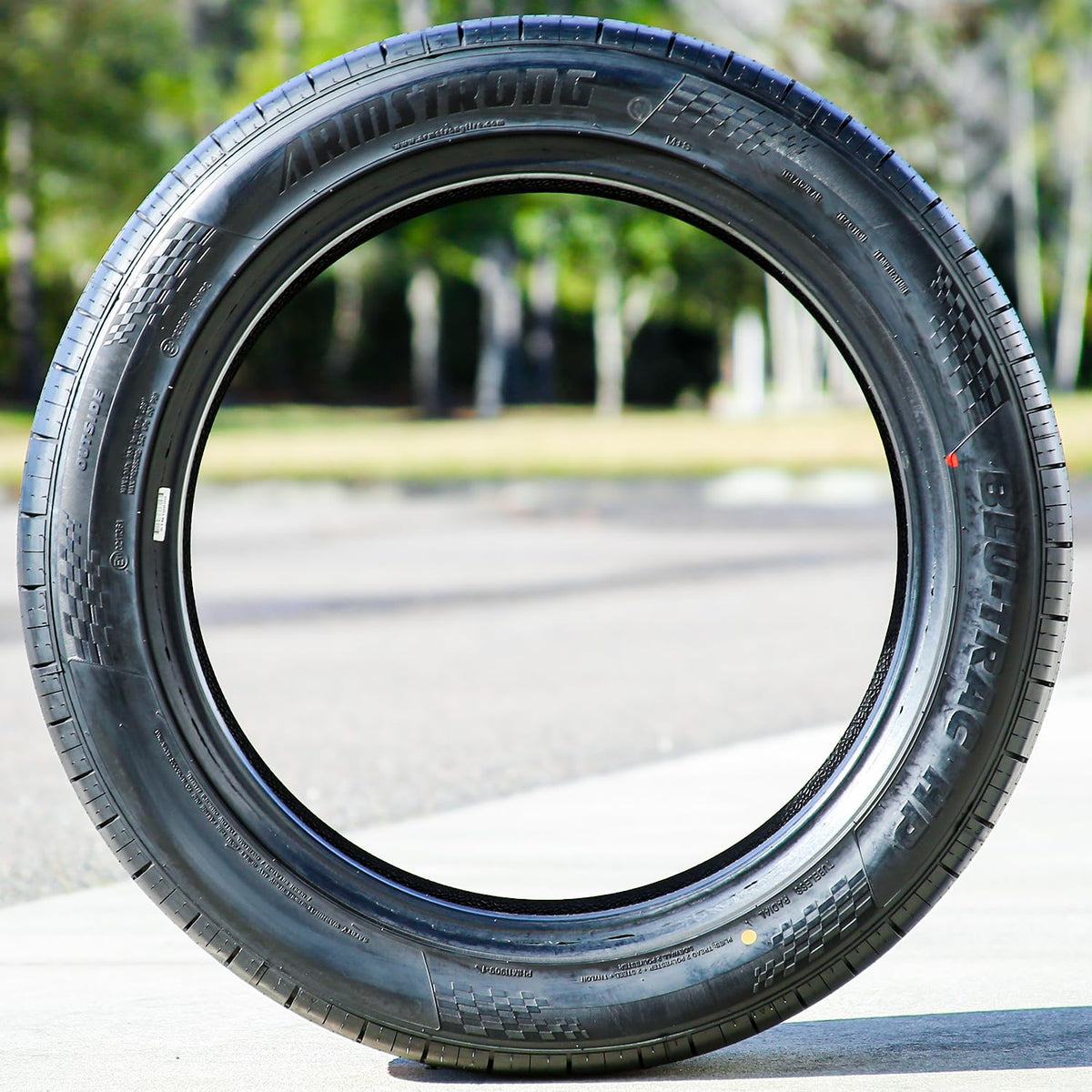 235/45R18 98W XL All Season Passenger Tire P52698
