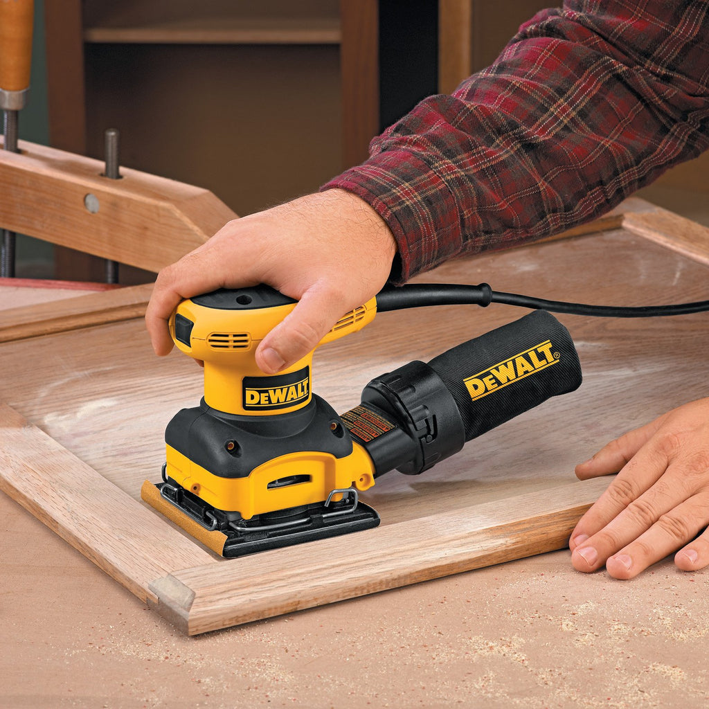 2.4 Amp 1/4 Sheet Palm Grip Sander with Cloth Dust Bag L3719